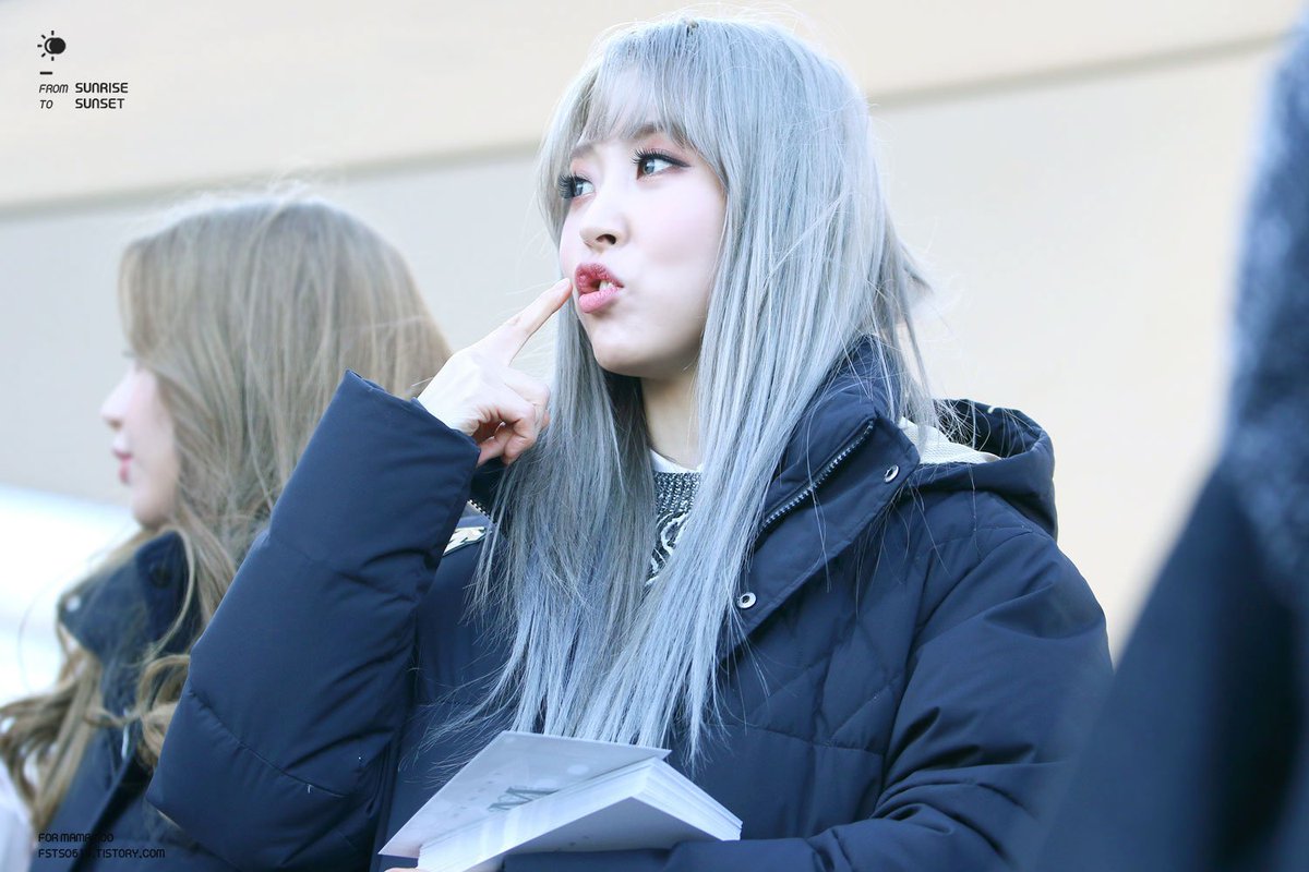 FSTS0619's tweet photo. 161115 더쇼 미니팬미팅 #마마무 #문별 Update!!
>> https://t.co/w4bkFZcGdi

추운 날씨 였지만, 덕분에 춥지 않았던 더 따뜻했던 순간. https://t.co/OHKtUJB63G