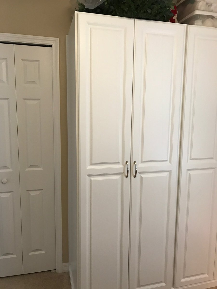 LouisecookCook's tweet image. This my girl cave.