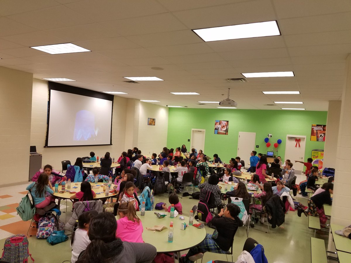 oliverExcel's tweet photo. EXCEL'S Pajama Holiday Party @SWilsonELT @CruzELTNewarkNJ @OliverSchool @ELT_Newark @raymarin_ELT https://t.co/Qq4t9JpA6t