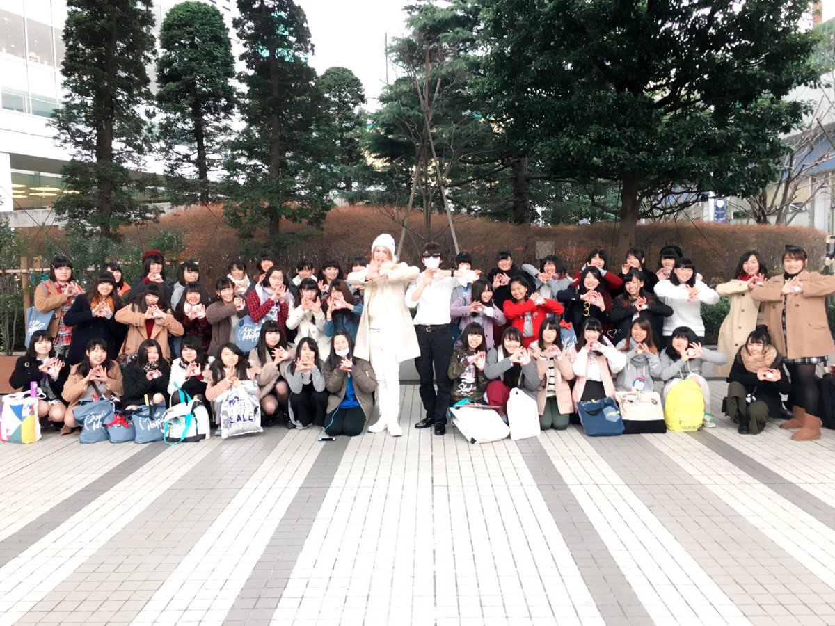 AGMOHL's tweet photo. 迷惑すぎ目障り
どこが櫻井姿真似？は？
ファンとか言ってる奴らもさ、姿真似が好きなら嵐ファン辞めたら？そいつだけ追いかければいいのにね https://t.co/8ZkRswk054