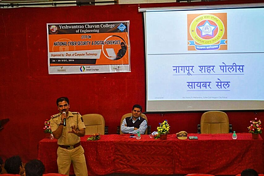 NagpurPolice's tweet photo. Delivered #seminar on National #cybersecurity &amp; Digital #forensics with #anti-ragging @ YCCE #Nagpur by API Mane &amp; Adv. Alone (law officer) https://t.co/YKI1HBty9j