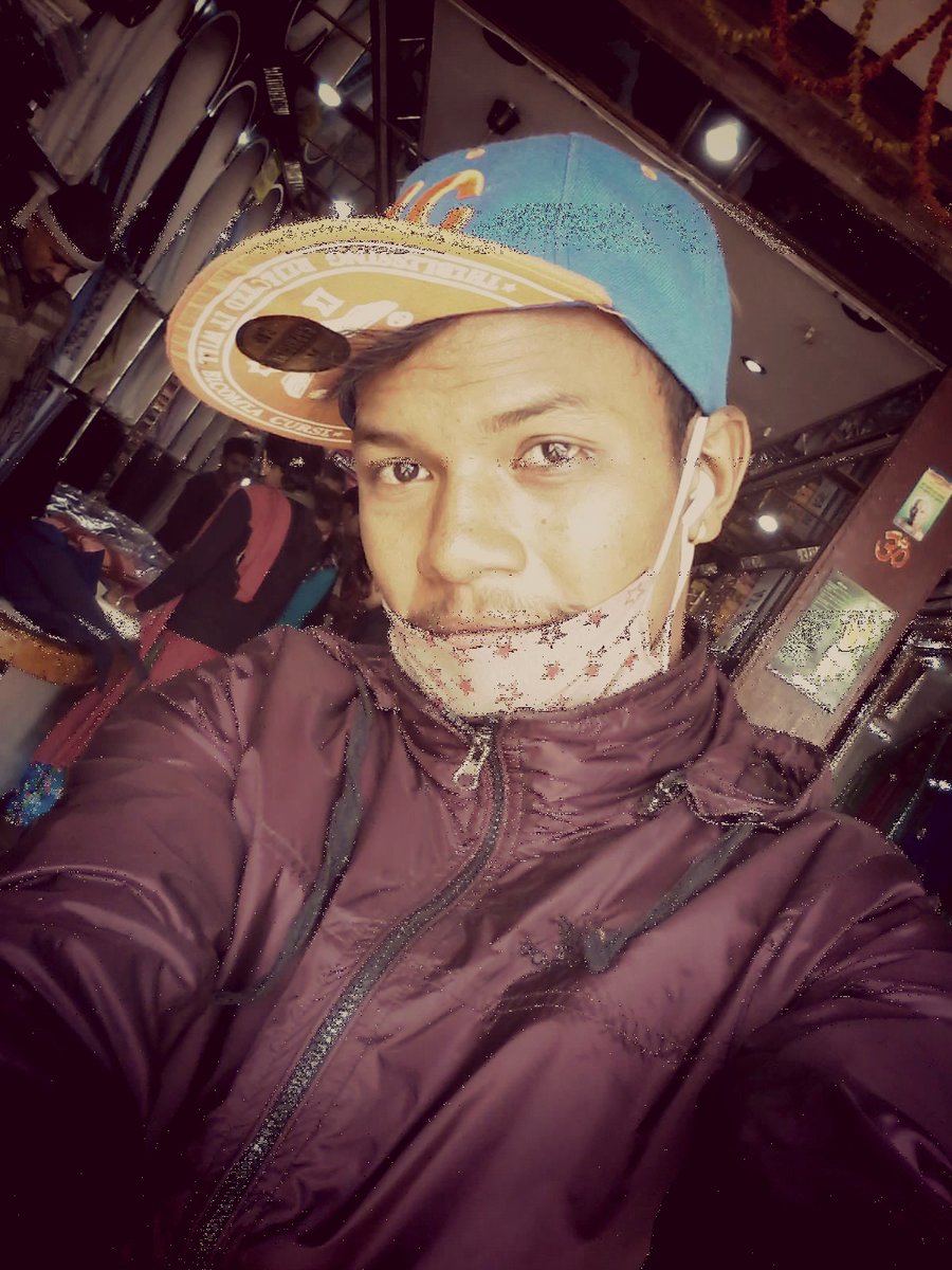BeeWokx's tweet photo. Meee https://t.co/06cJd9whX1