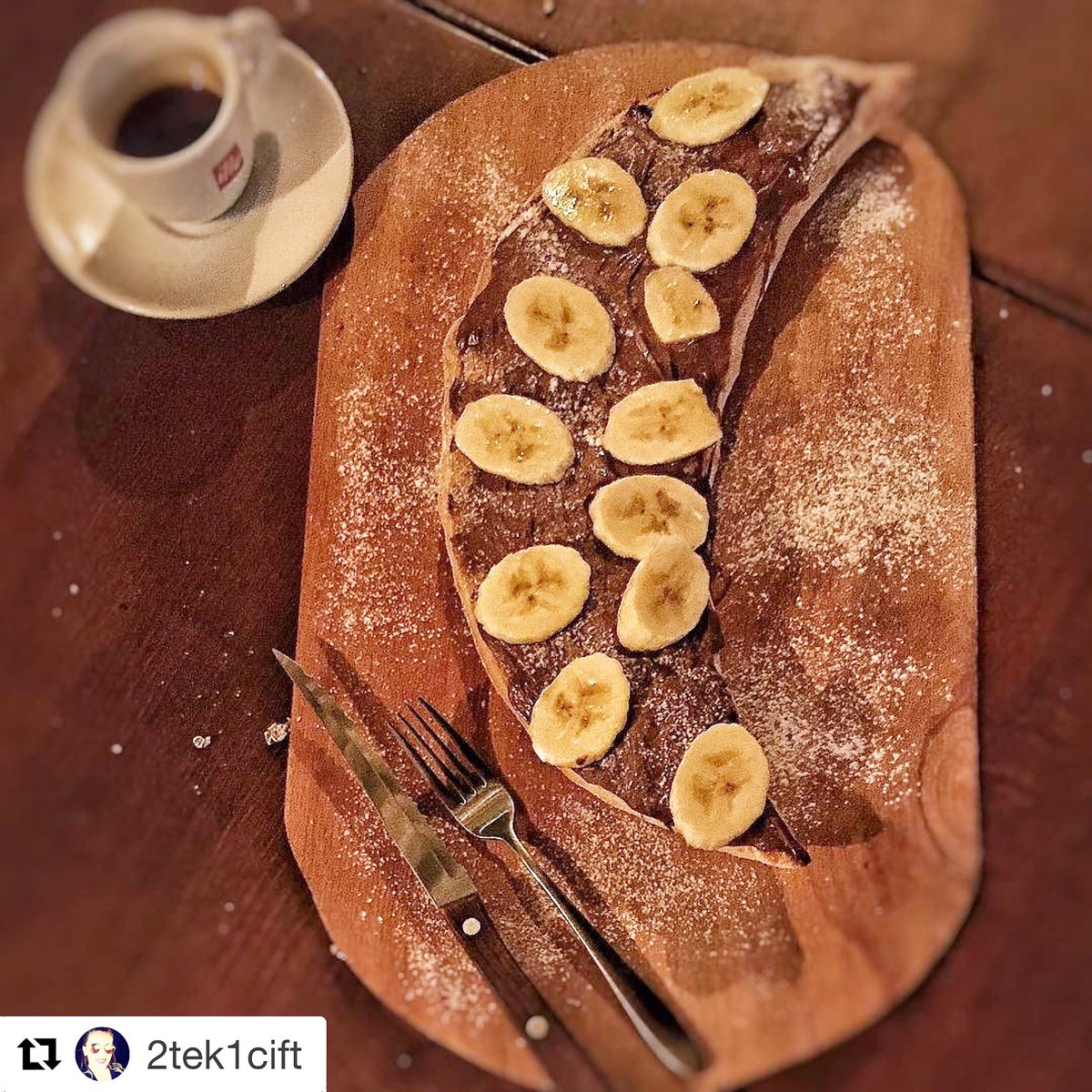 MetrePizza's tweet photo. #Repost @2tek1cift 
・・・
kahvemin yanına BİR ARİFTELLA yemeliyim bence 😜😜😜 keyifli akşamlar 🙏🏻❤️#ariftella #nutella #pizza #metrepizza #kahve https://t.co/gb058Dz4Jr