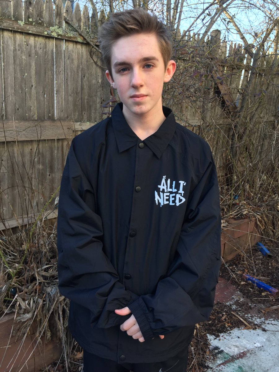 JacobCHammond's tweet photo. @ALLiNEEDSKATE THE TRENCHES COACH JACKET
https://t.co/RNeKMqqDxV https://t.co/Wfyfp8Nioh