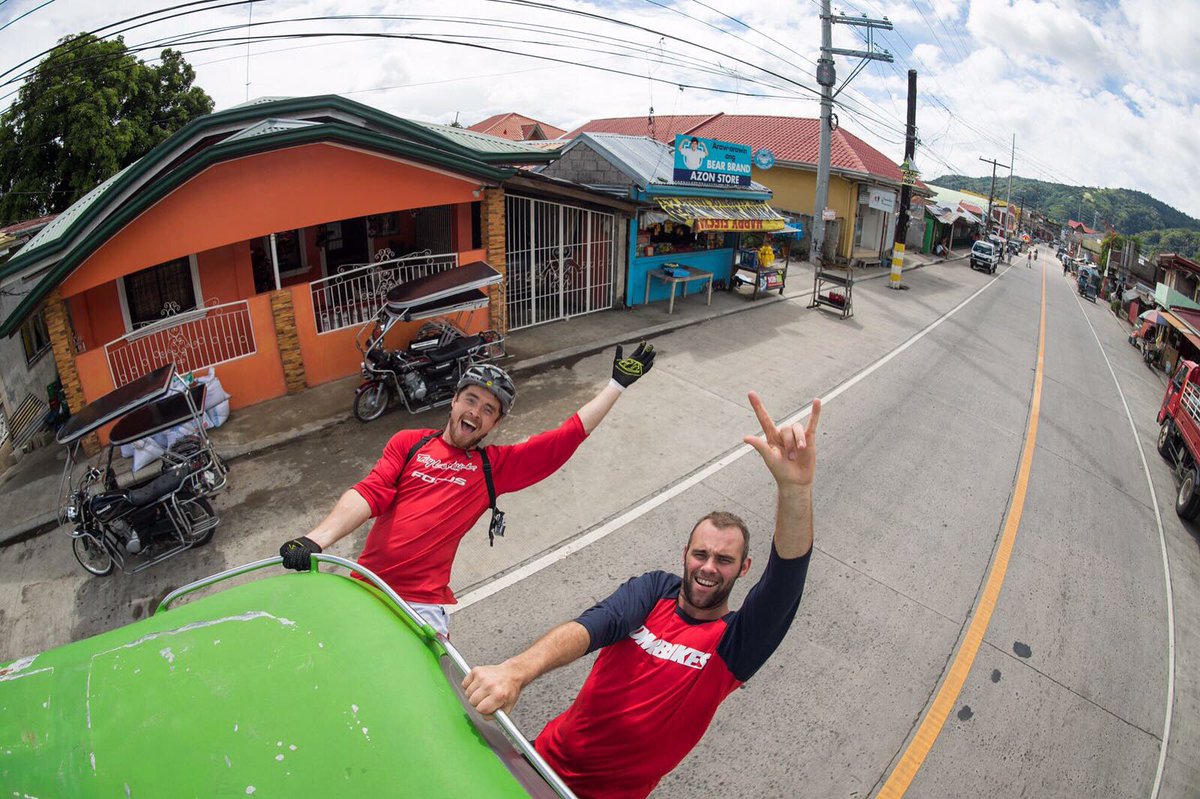 Ben Deakin tweet media