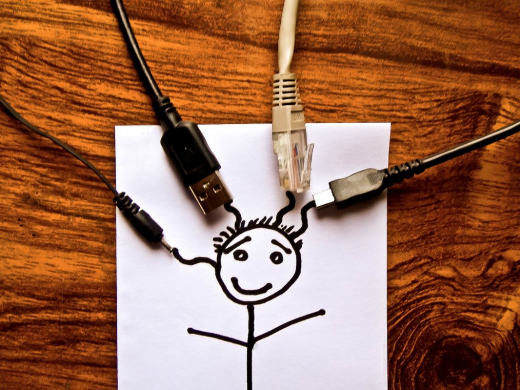 socalsocialite's tweet photo. What every marketer needs to know about the Internet of Things #socialmediamarketing https://t.co/ZjxbmlznO4 https://t.co/X0XpCaQpny