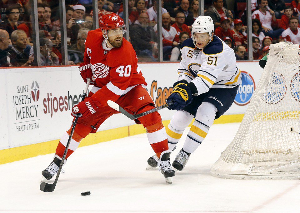 NHLrek's tweet photo. Detroit storleken större än Buffalo 27/12.
Simon har publicerat två speltips till nattens… https://t.co/a6aEnYXqm9 https://t.co/euE360VZIL