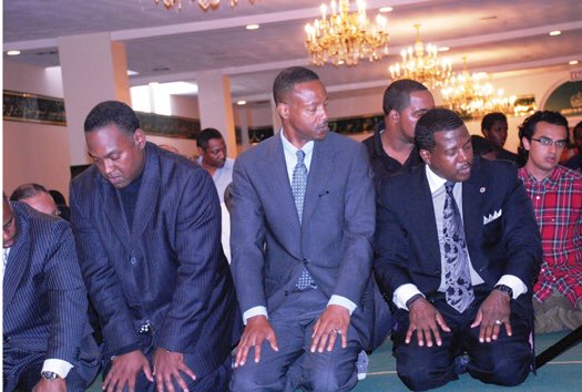 ImamSultanM's tweet image. "How can you be a #FruitOfIslam &amp;amp; you don't know your prayers or how to pray as a Muslim?" ~ @LouisFarrakhan #FOI #MuslimDailyPrayers #salah