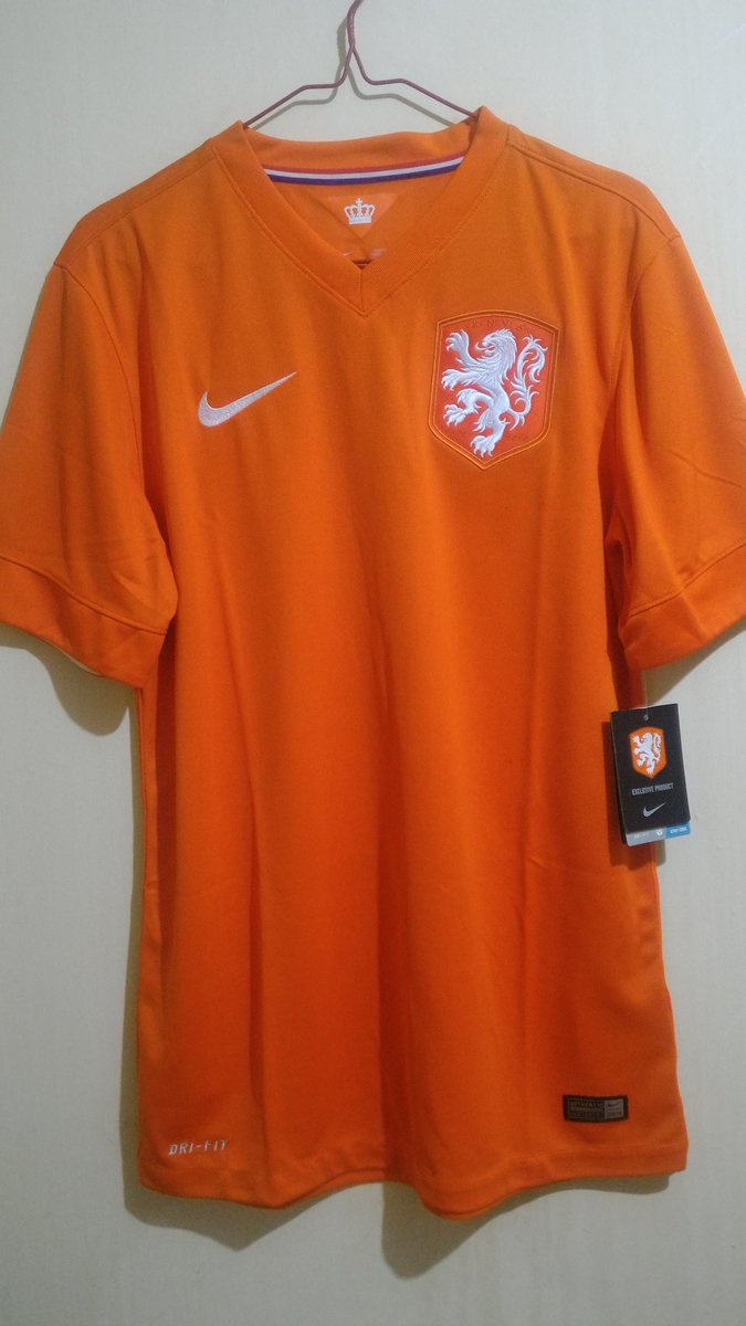 Megowarsianto's tweet photo. #CEKFAV #jersey4sale #7 Replica S M L Bnwt [175k] 
[Wa 081298718558] https://t.co/yKm73v9emE @_OriginalKit @_SoccerBloopers @HatrickJersey