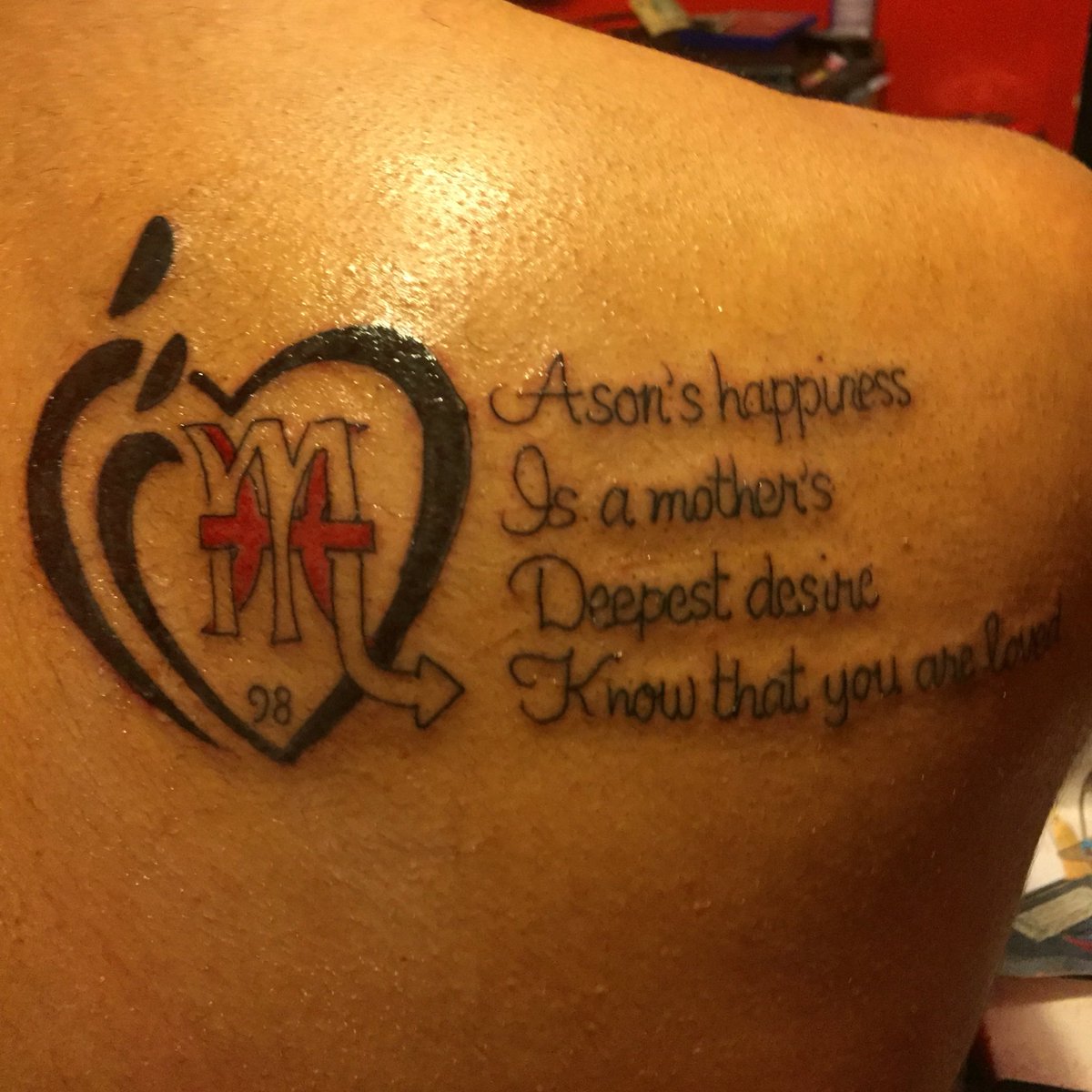 JAMBVRD's tweet image. I put it there cause if nobody has my back, I know my mom do💪🏽❤️since '98