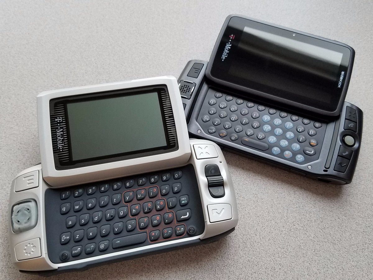 TMobile's tweet photo. We'll let this pic do the talking. 😉 
#WhatYouReallyWantToReturn https://t.co/6xIxnHRn1B