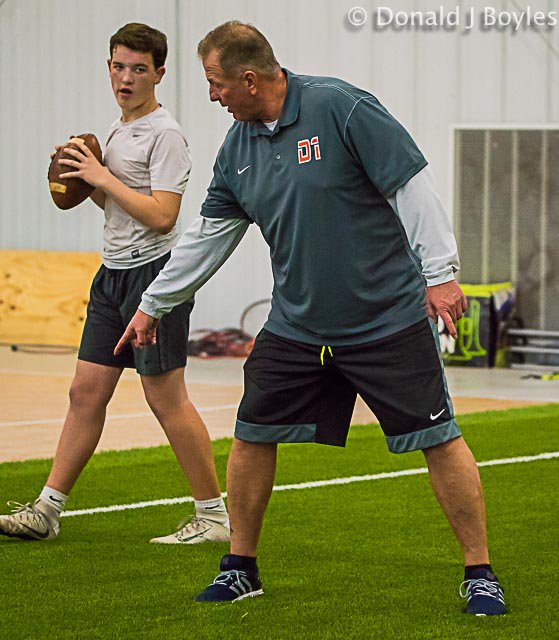 DonaldJBoyles's tweet image. #QuarterbackClass #D1NarionSports @SeanUnfiltered working with an #8thGrader