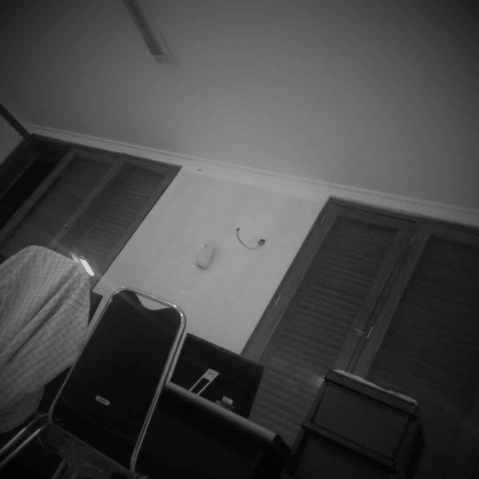 Bermalam kembali di kantor...