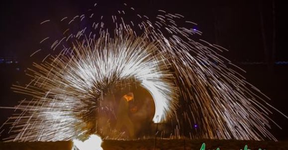 Sprookjessfeer bij #lichtfestival #WarmWinterLicht <a href="/MarkantOutdoor/">Markant Outdoor</a>:
(Fotograaf: Henk den Brok van #AchterhoekFoto) 
 achterhoekfoto.nl/viewer/5071/wa…
