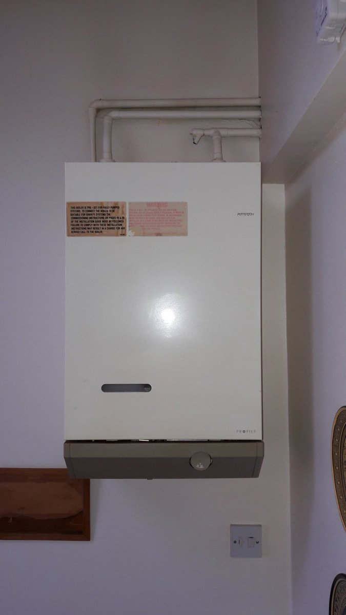 AS_Heating's tweet image. Before and after - boiler change in Milton Keynes asheating.net #ATAG #atagboiler #atagheating #premiumboiler #10yearwarranty