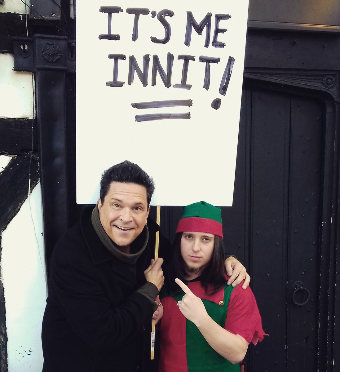 MattGothic_'s tweet photo. #TriggerHappy #XmasSpecial #angryelves #elfies ✌ https://t.co/qrt7chEUhL @domjoly @MrMattCampion https://t.co/HFeZWmJhkQ