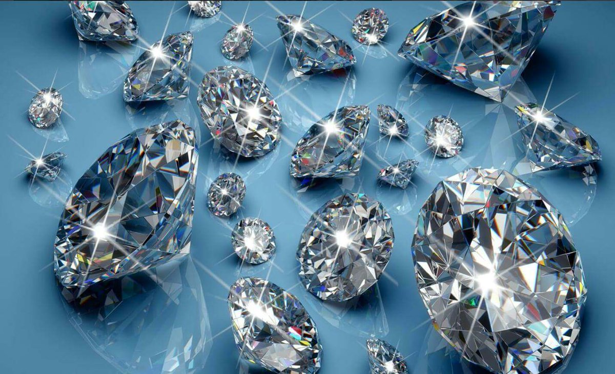 Our Bling #NYE Party is this Saturday!! Ring in 2017 with no cover charge, party favors, DJ Johnny Szola &amp; Karaoke after midnight #medhat