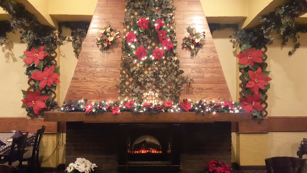 We open tonight at 5pm come dine by the Fireplace with Alberta AAA Custom Cut steaks. Reserve now for New Years Eve #medhat #supportlocal