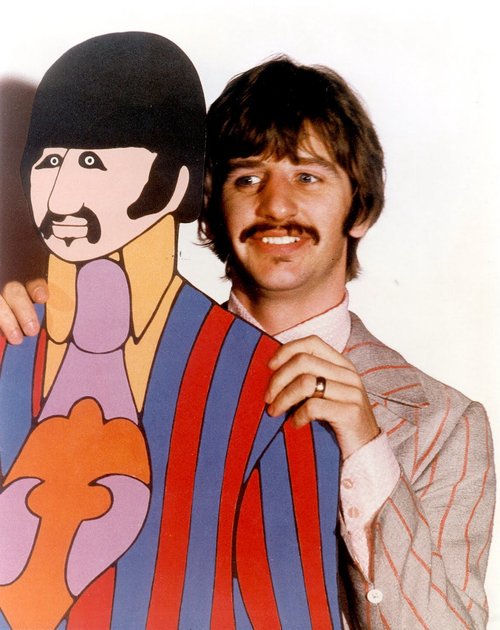 BeatlesUniverso's tweet photo. Turno para el Beatle más histriónico de los cuatro. El siempre querible @ringostarrmusic 
https://t.co/203Vuldy3H
@BeatlesUniverso https://t.co/C7zYJbWHOF