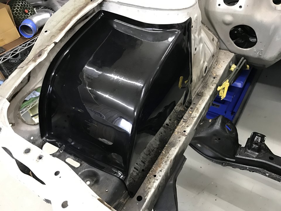 いんてびあ On Twitter Caruのs14サイクルフェンダー 気になってる人すごく多いと思うので とりあえず乗せてみただけの図 Frpです フィッティングは良好です 軽量化になるけど剛性を考えながら車作らないとマズいかも 自宅でコツコツやってるので完成時期は
