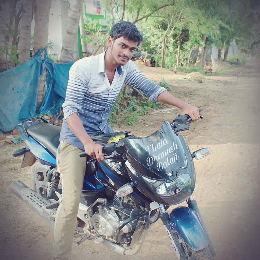 Balajicrazie's tweet photo. Vangana #plusar bike tha vanganum https://t.co/6kpyMU3nzV