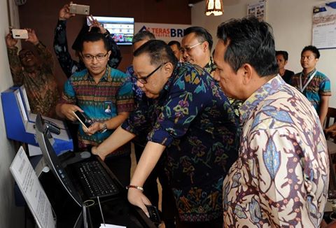 kemenkop_'s tweet photo. Menkop Berharap Rumah Kreatif BUMN Sinergi Dengan PLUT-KUMKM #PLUT https://t.co/6yv0KBxrcf https://t.co/SzDfkgVdbo