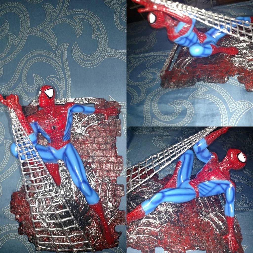 radjemoni's tweet image. How awesome is this?! 😍 #SantaIsForReal #RegaloDeNavidad  #SpiderMan ift.tt/2iCoAVk