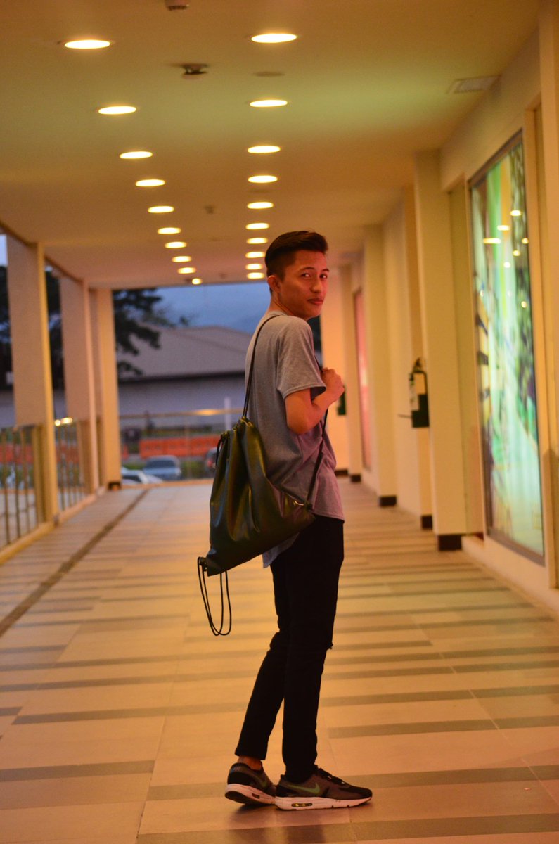 PaguioMd's tweet photo. I'm using @BagueEnterprise 's String bag 👌 https://t.co/OVqCi1kmA6