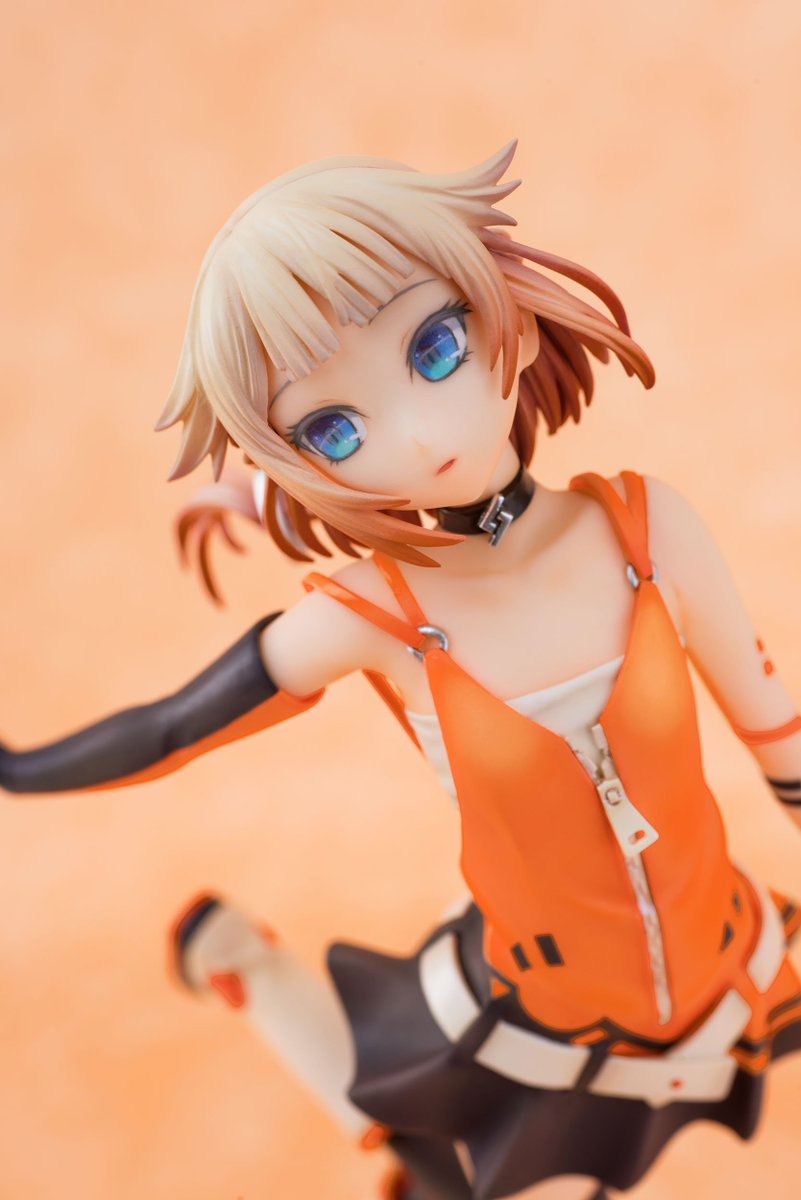 アクアマリン V Twitter 予約情報 ボーカロイドiaに続く 二人目のaria On The Planetes One が現在予約受付中です 浮遊感あふれるoneを 是非あなたのお手元に Https T Co Zi3qtgblgf