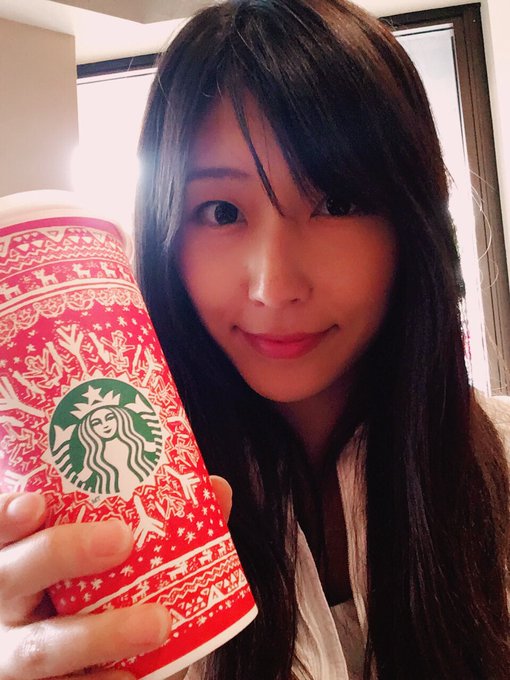 世界で1番南にあるスタバに来たよ！I'm @ the world's most Southern Starbacks! ☕️ https://t.co/YXLN4V00AH<a href="/tag/%E3%82%B0%E3%83%A9%E3%83%89%E3%83%AB%E8%87%AA%E7%94%BB%E6%92%AE%E3%82%8A%E9%83%A8"class="tags"><span>#グラドル自画撮り部</span></a>