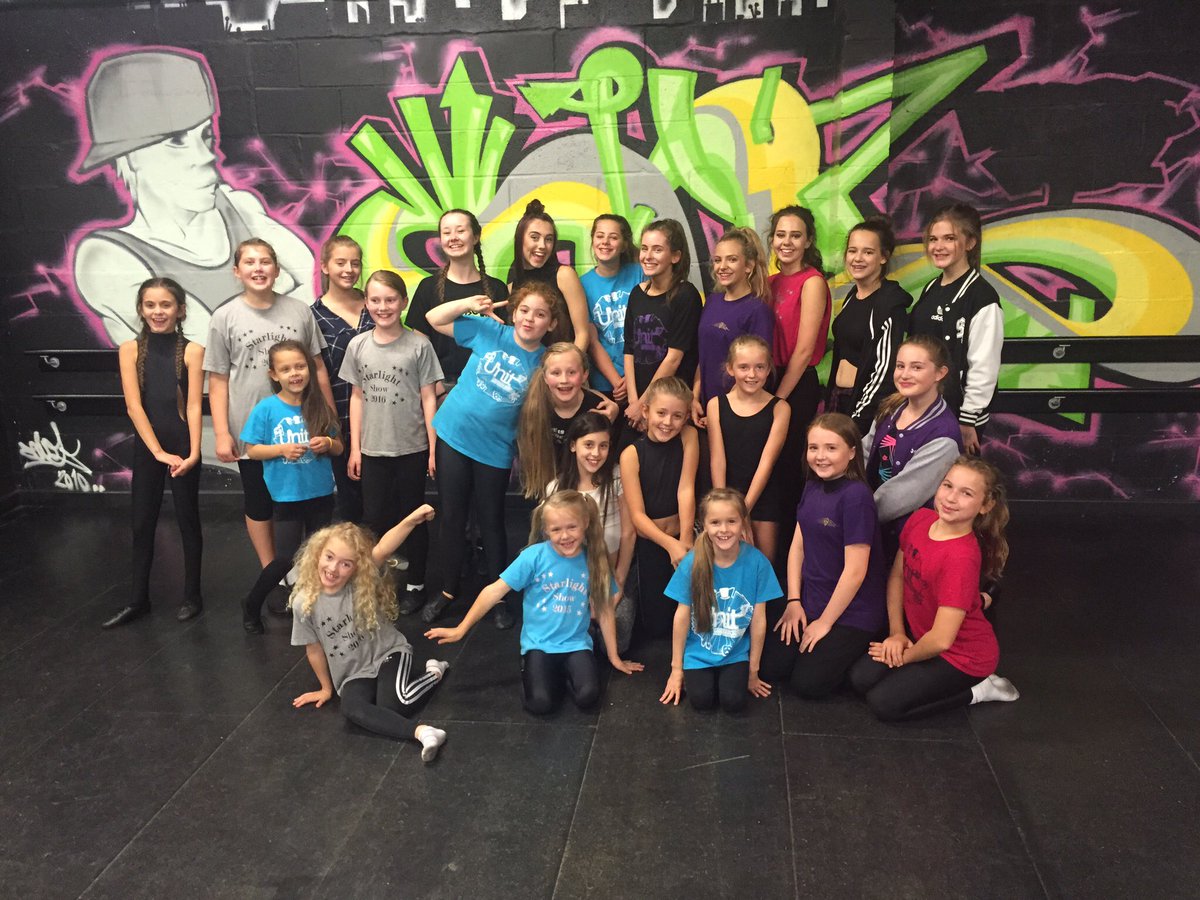 RebeccaOwens89's tweet photo. @DecoNorthampton #Unit17Dance #StarlightStageSchool https://t.co/Uc6n2lpYoW