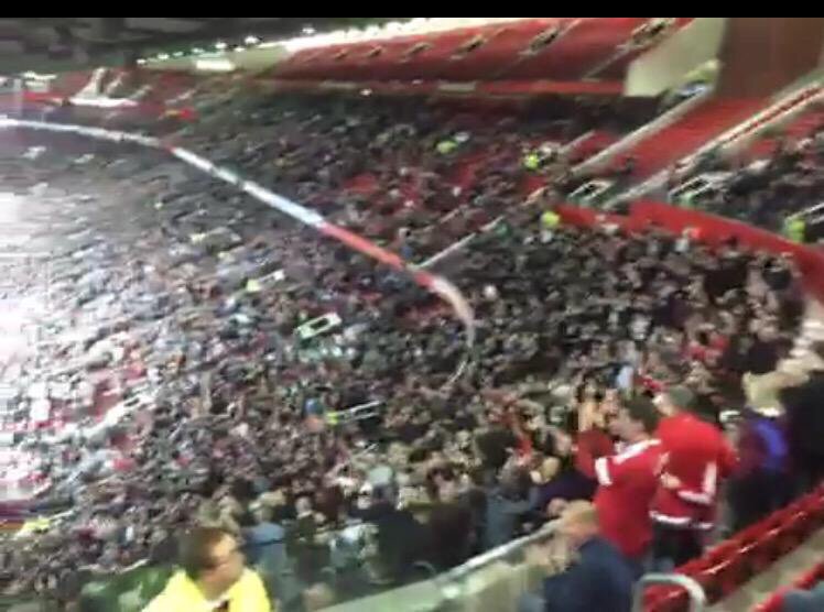 MUFCemptyseats's tweet photo. When you have a waiting list to get in but decide to close the 3rd tier! #mufc #waitingtogetin #emptytiers https://t.co/3xcDNuDXik