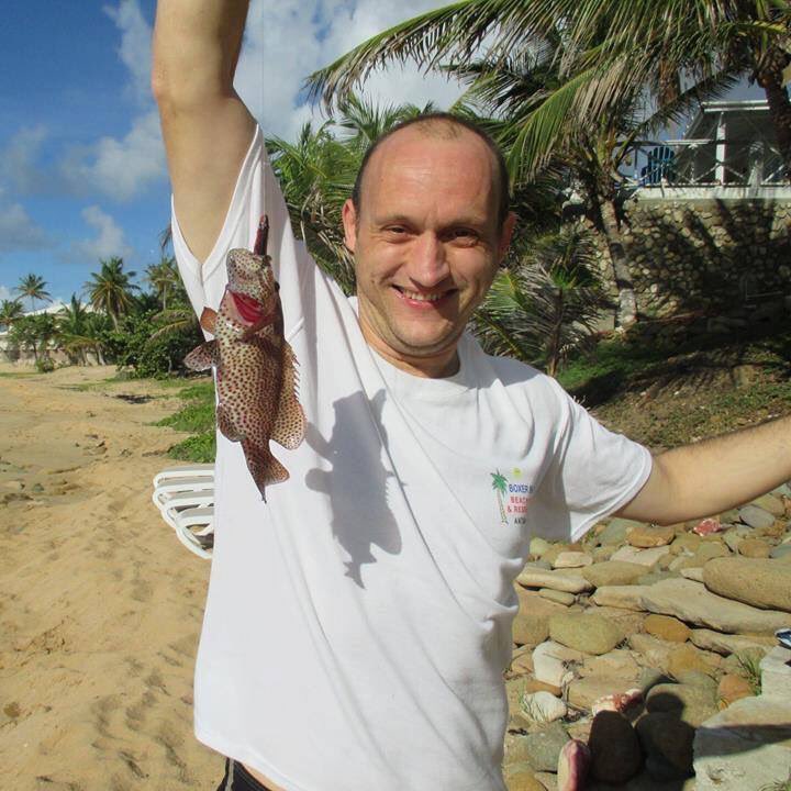jennifertesterx's tweet photo. Christmas Day my cousin was shot in an armed robbery, his life is now in the balance, please donate 🌟 https://t.co/QVjg7F25ii https://t.co/uQ7VnzxuH4