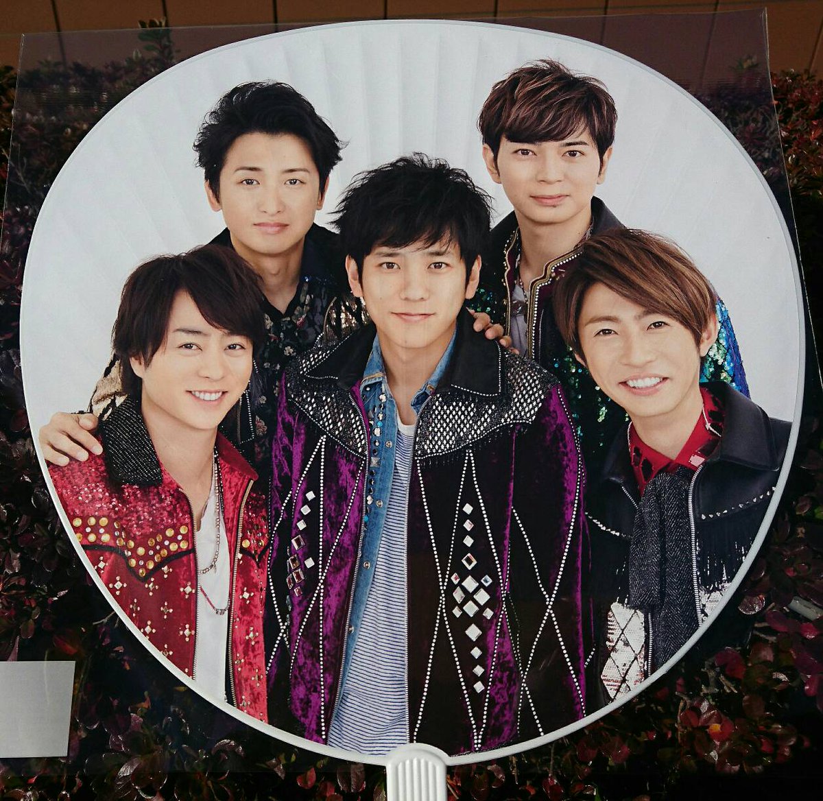 unsuisan's tweet photo. カウコンうちわ。オモテ。めっさビジュアルよいじゃないですかー(*´∇｀*)でれでれ https://t.co/NIFyKLGTkT