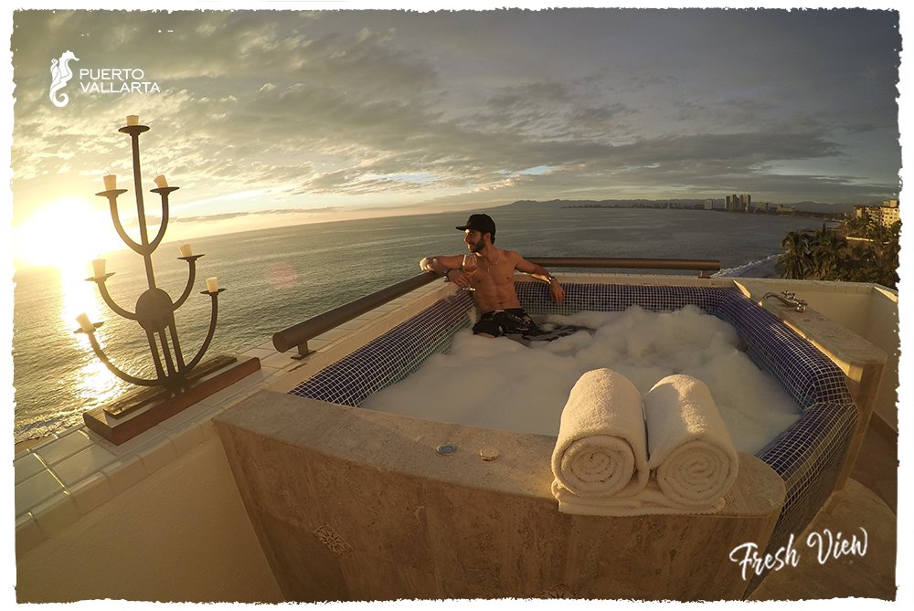DiverCityMx's tweet photo. Sin duda, nunca se olvida cuando #DescubresTuAtardecer en Puerto Vallarta. #FreshViewPV by Ruy88  Vía #PuertoVallarta #DiverCityMx https://t.co/bye6At3BS6