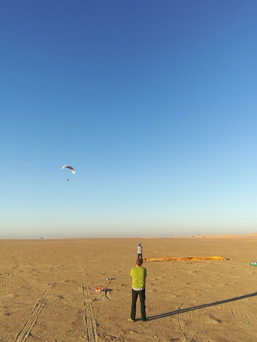 skyhubparamotor's tweet image. What a beautiful morning winching #paragliders here in #dubai