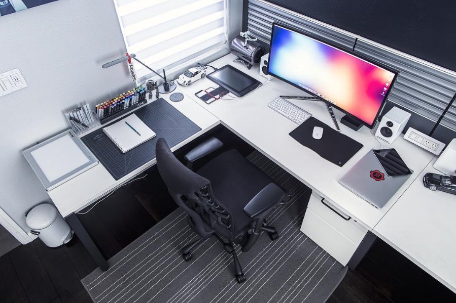 JayLumiLighting's tweet image. an artist's work station #thingsorganized