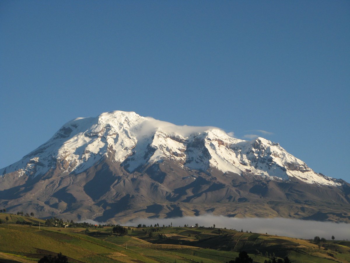 ecuadortrips's tweet photo. Visit Chimborazo The Highest Mountains of the World ➡ https://t.co/a6kZxtlTkO 🚢 🗻 🌅 🍹 🌹 🇪🇨  #Allyouneedisecuador https://t.co/H4YDfuYVQK