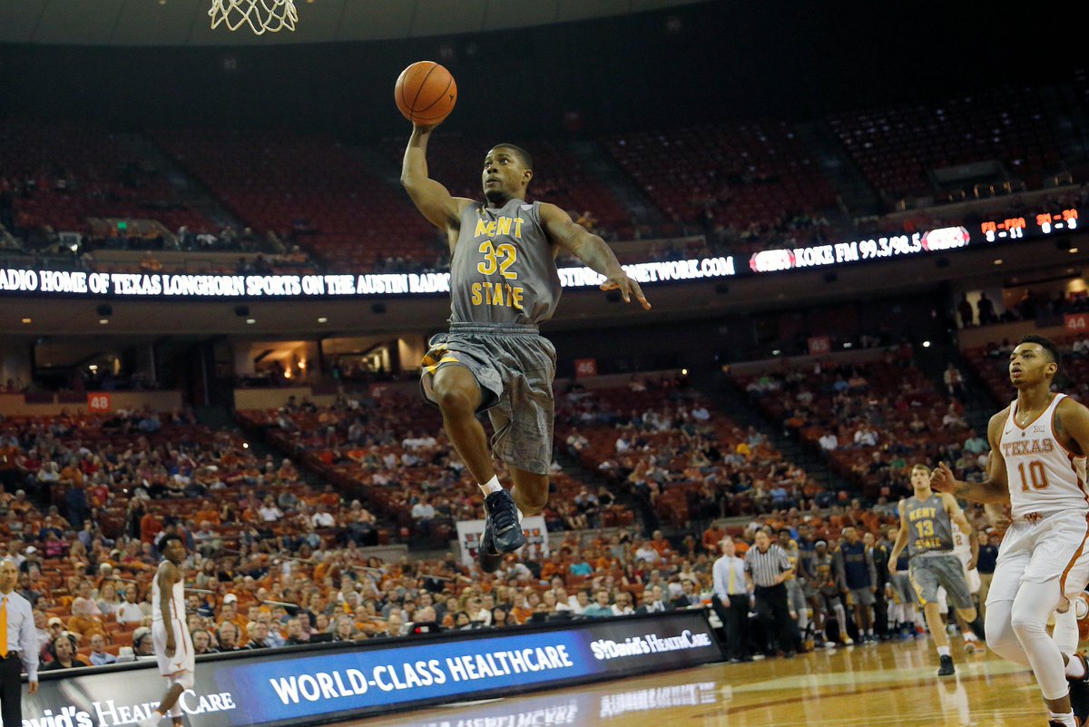 ESPNU's tweet photo. The Golden Flashes win!
@KentStMBB captures its first major conference win since 2012, defeating Texas, 63-58 in Austin. https://t.co/vsA1KvTkpJ