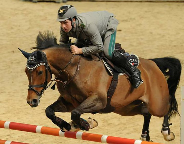 Jumpernewz's tweet photo. @elegau86 #ITA flying high & certainly fast @LiverpoolInt CSI 4* in our #picoftheday.
Pic: © @LiverpoolInt
#jumpernews #lihs #liverpoolint https://t.co/bgdoTcve4O