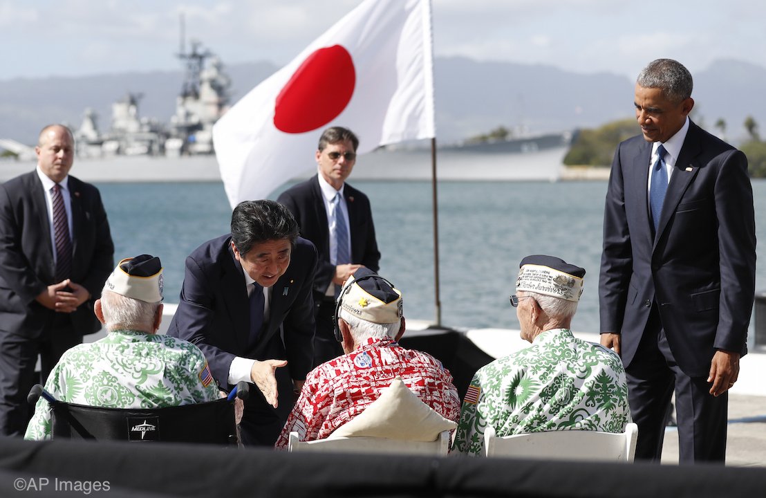 キャロライン ケネディ大使 安倍首相 Abeshinzo の真珠湾訪問は和解の力と日米の揺るぎない友好関係のたまものです T Co 4cwcn4qw0g T Co V4yyopktsl Twitter