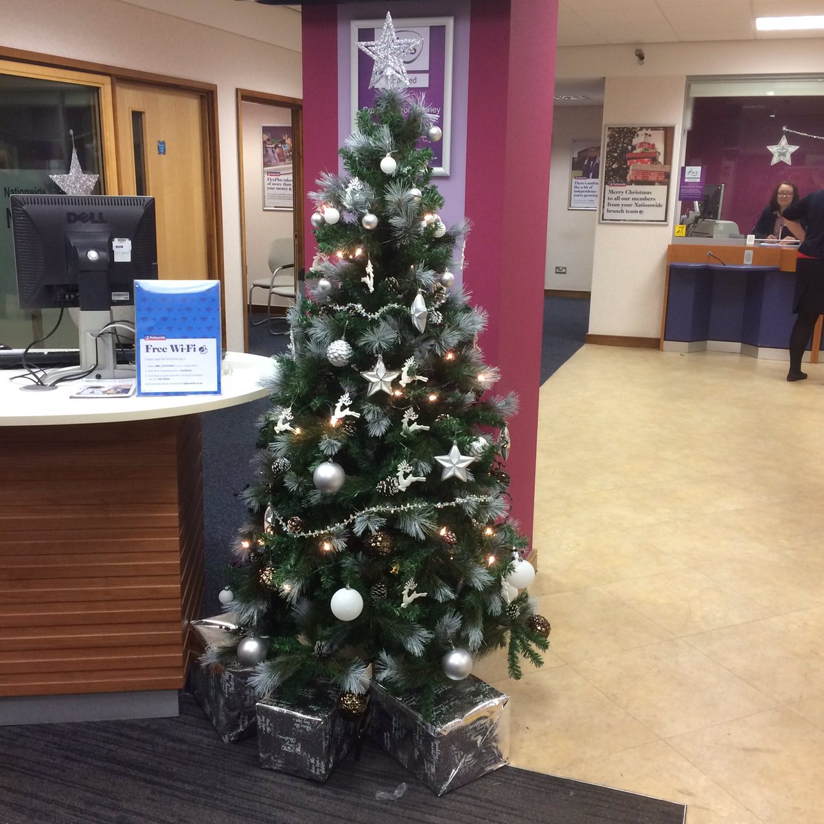 MccalMaria's tweet photo. So Team Mazza treeoff a first! Joint winners Windsor &amp; Staines #styled it out! @HomeCountiesNBS @mandy140873 @X4MYLX https://t.co/LXyRJZLH0k