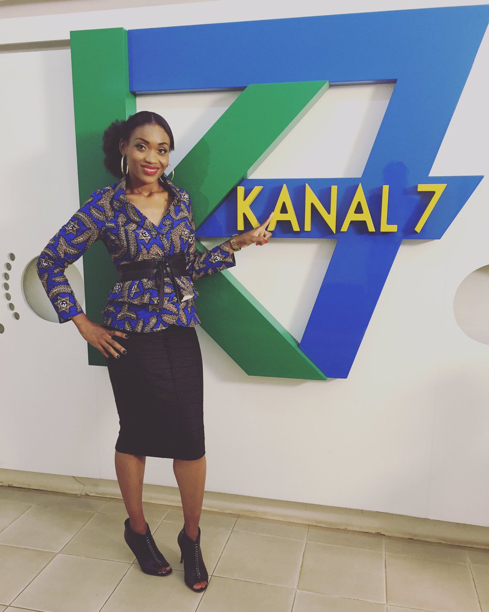 AngoBore's tweet photo. 🙏🏽☝🏾J'aime mon nouveau travail de #ANIMATRICE/PRÉSENTATRICE de TV chaîne K7 #KANAL7 disponible partout sur le Numero de chaîne 327 CANAL+💋 https://t.co/634Sngau4p