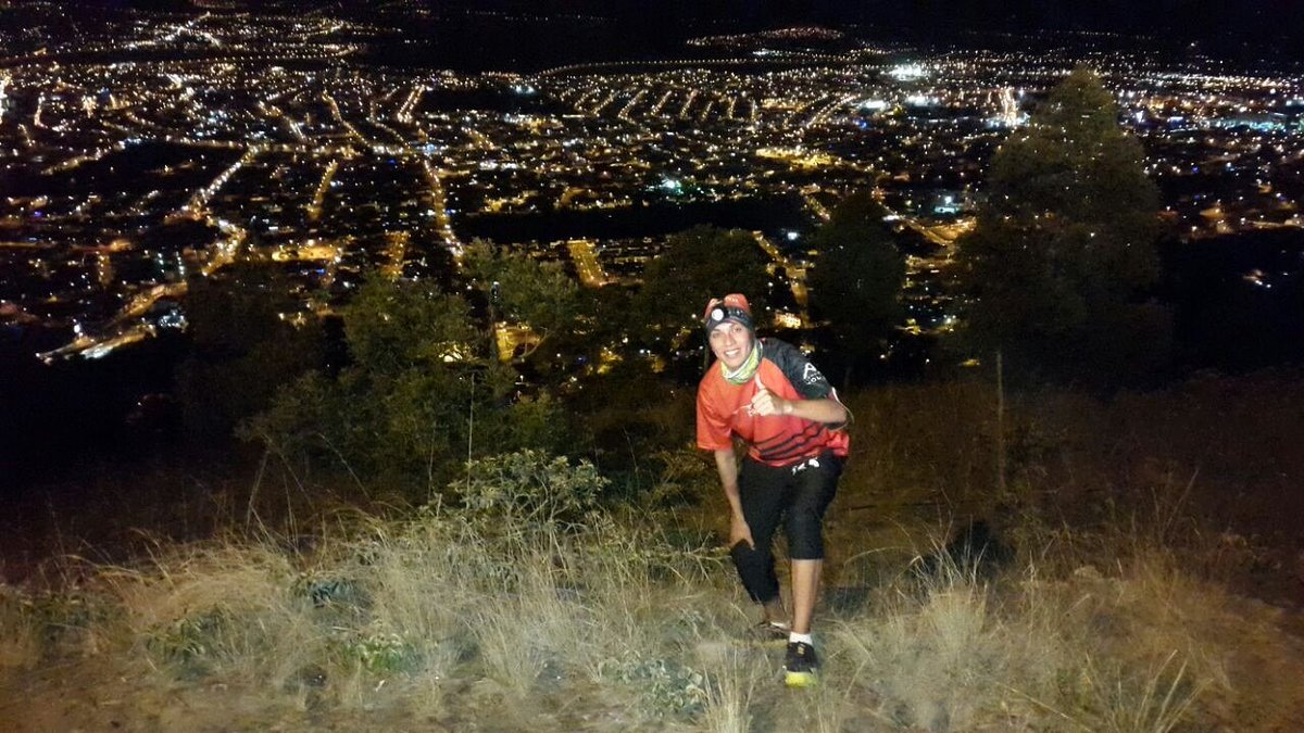 Andy52819430's tweet photo. Despidiendo el 2016 con la máxima energía... #trailrunning #night #lifestyle https://t.co/SEs5FTun0n