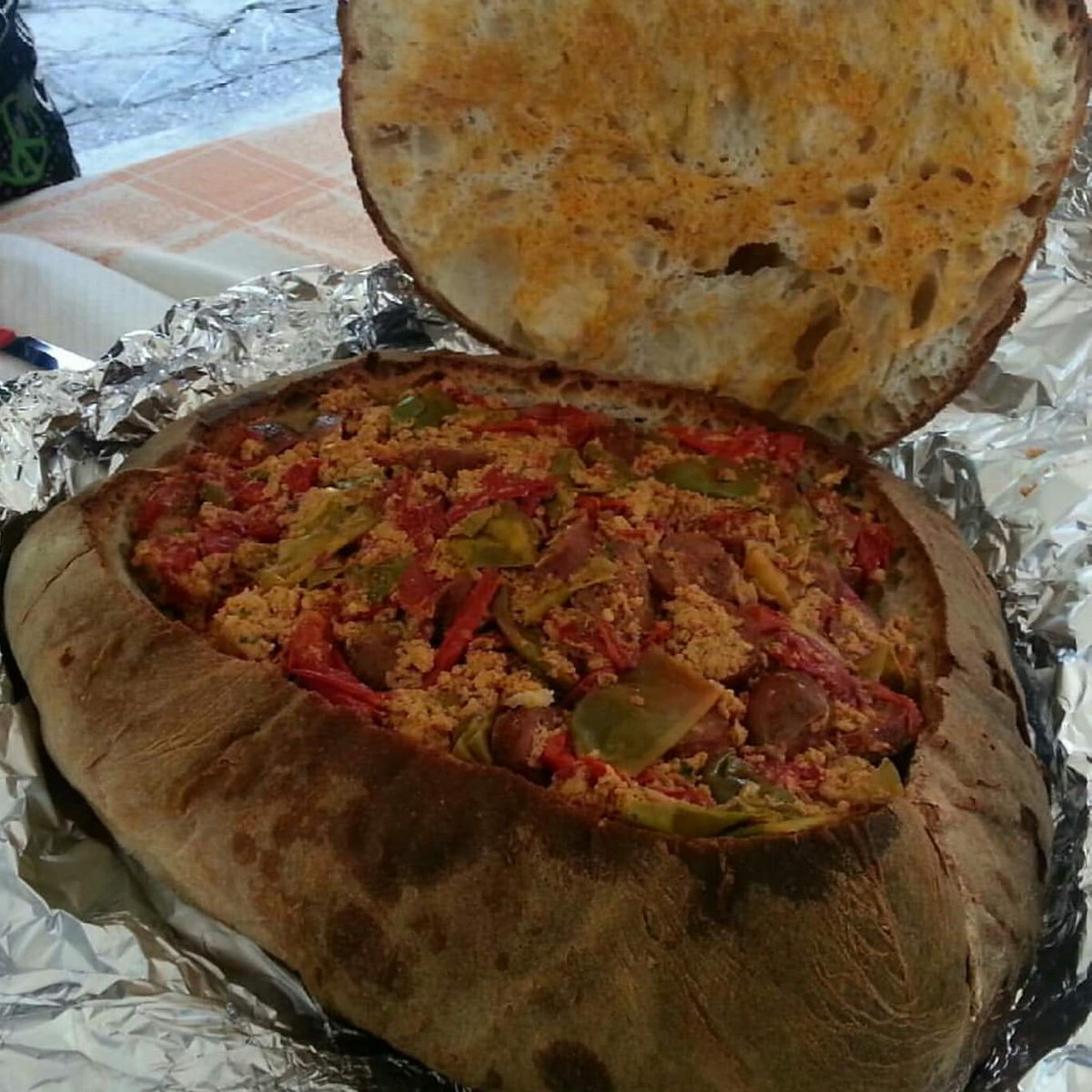 Pitta ripiena😍
Grazie a @angela_golia per la foto.
calabriafoodofficial.it 
#calabriafood #eatcalabrisi #calabria #eat