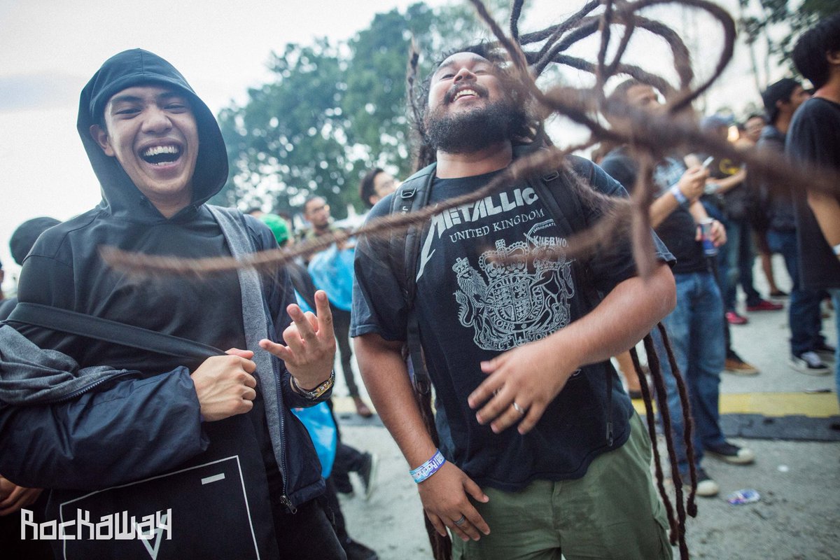 RockawayFest's tweet photo. Rockaway was the best time to headbang! #Takemeback2016 https://t.co/Wtc1HYULue