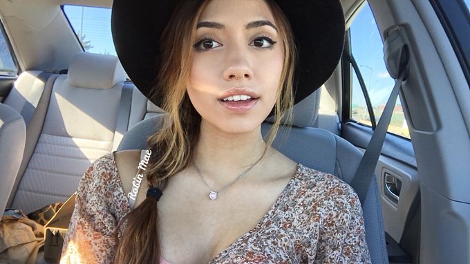 Reminiscing to the time i had lighter hair. Considering going a light ash brown soon https://t.co/s0