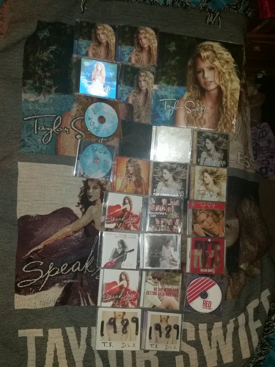Onceuponaswift1's tweet photo. My brother couldn't go to texas for the last show and he really wants to come. @ATT @taylornation13 @taylorswift13 #ATTsurprise https://t.co/CfrhmopTC9