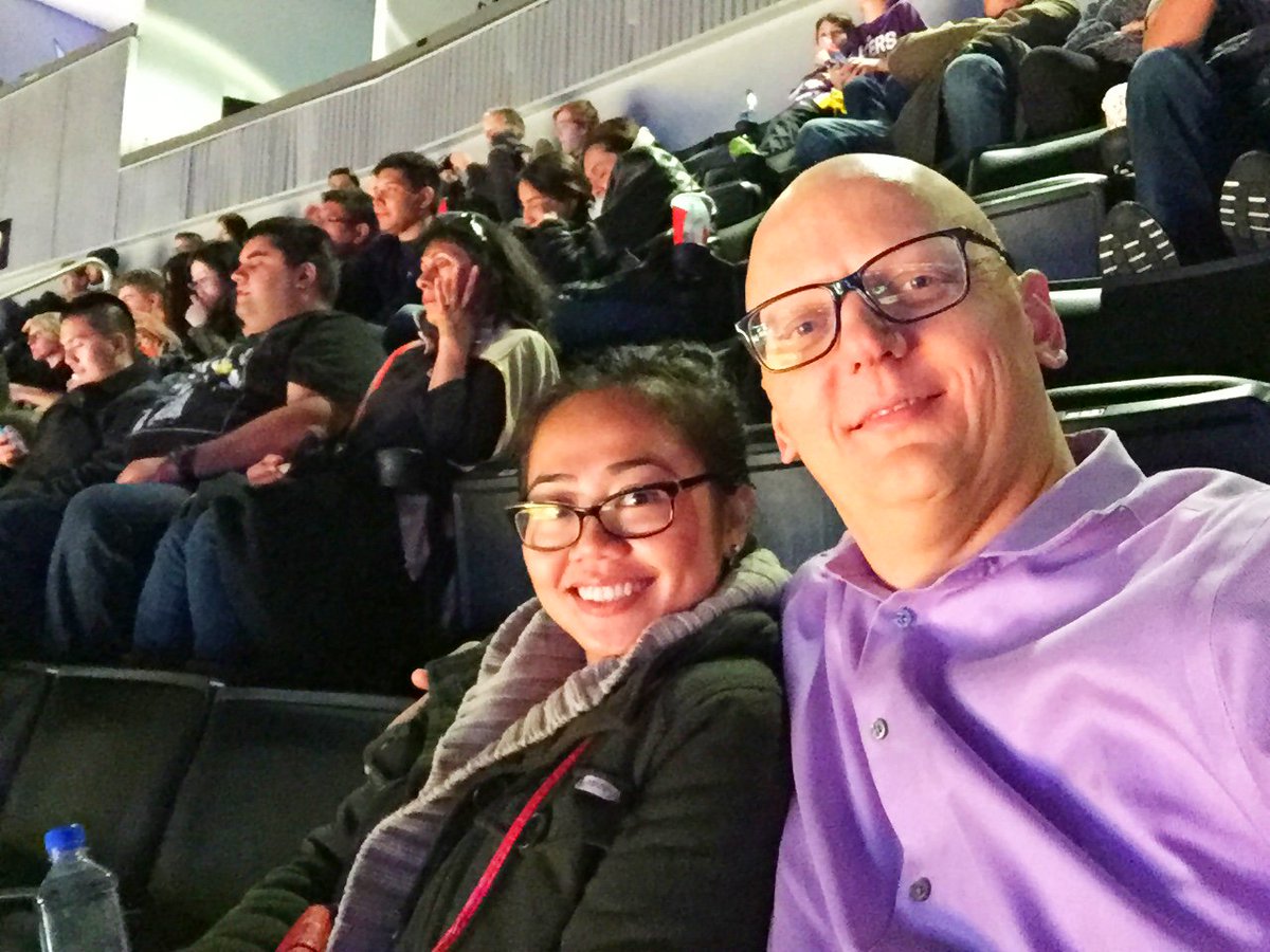 WebEdPaul's tweet photo. Grabbing spicy edamame and drinks after the Lakers game! #tomtvla #upshow https://t.co/g7anR0mTzS
