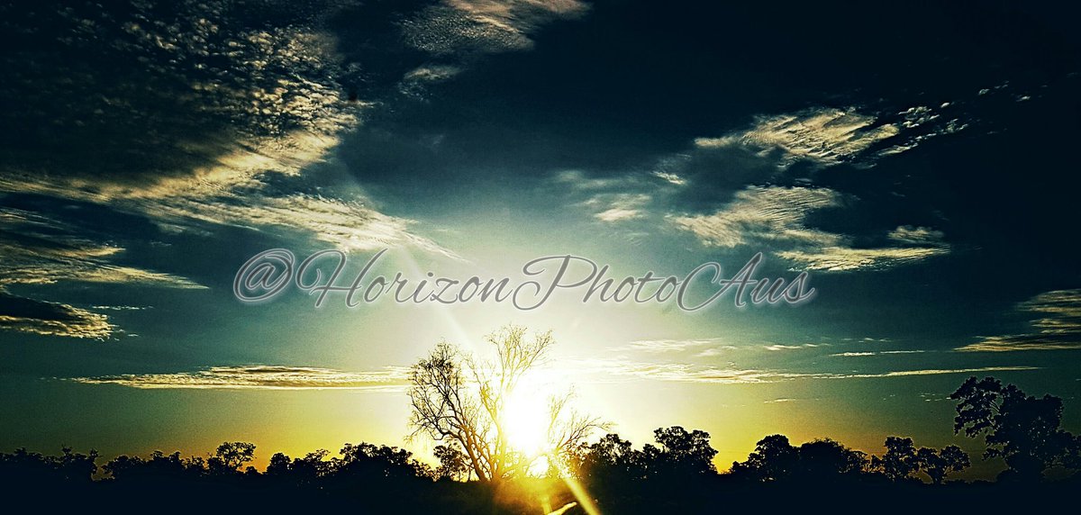 HorizonPhotoAUS's tweet photo. #OutBackSunset @OilPastelArtist @CATSLOVE @Elverojaguar @ArtistFunding @picsplaces @Wall_For_Art @travels4world @Abbi_Wiz @AbstractArtform https://t.co/NB22e15vtm